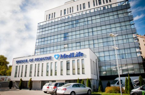 MedLife mai ia împrumuturi de 15 milioane euro de la bănci pentru noi achiziţii