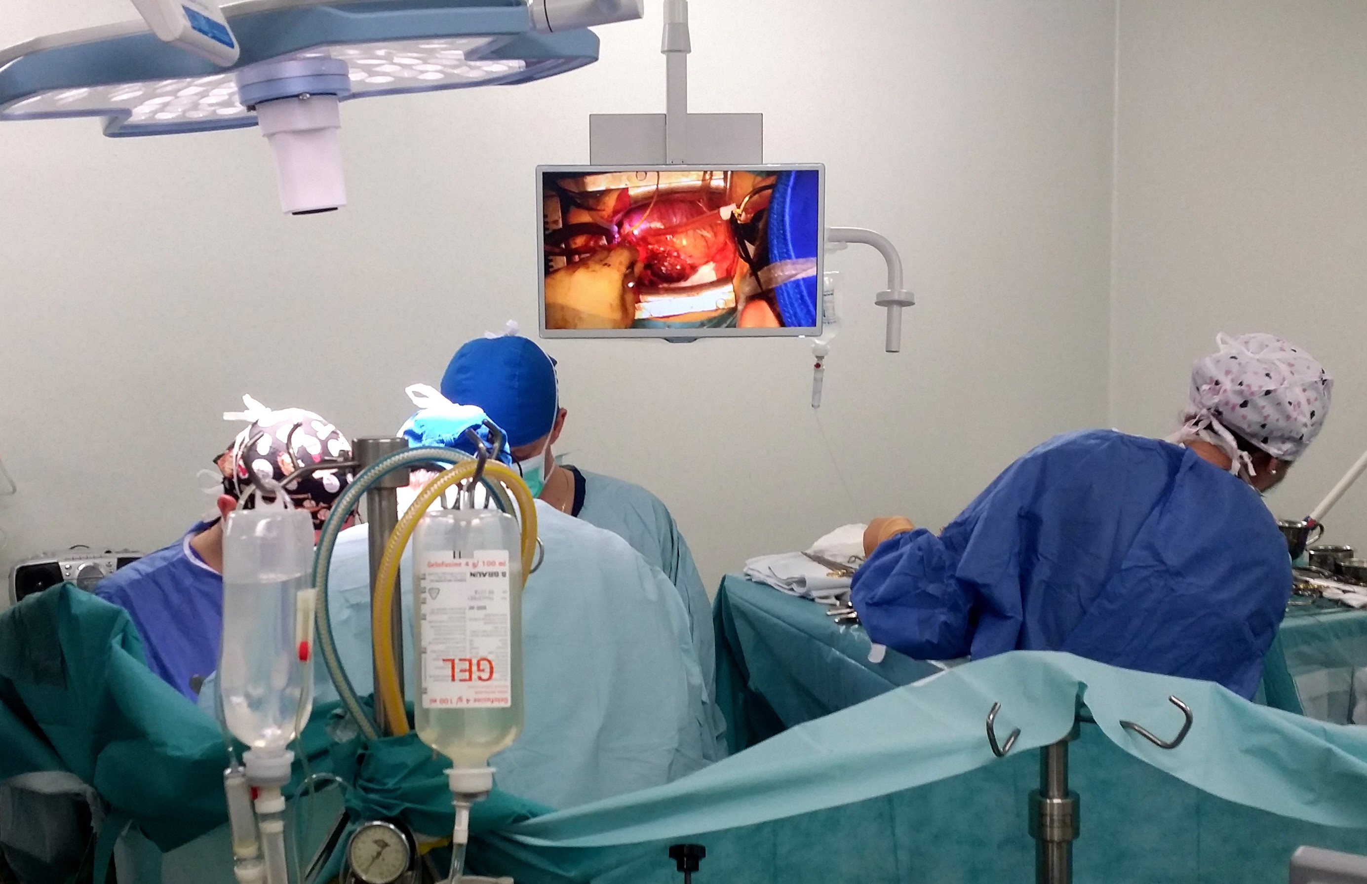 Clinica de Chirurgie Cardiovasculară din Târgu Mureş a realizat primul transplant de cord din acest an, de care a beneficiat un pacient de 39 de ani