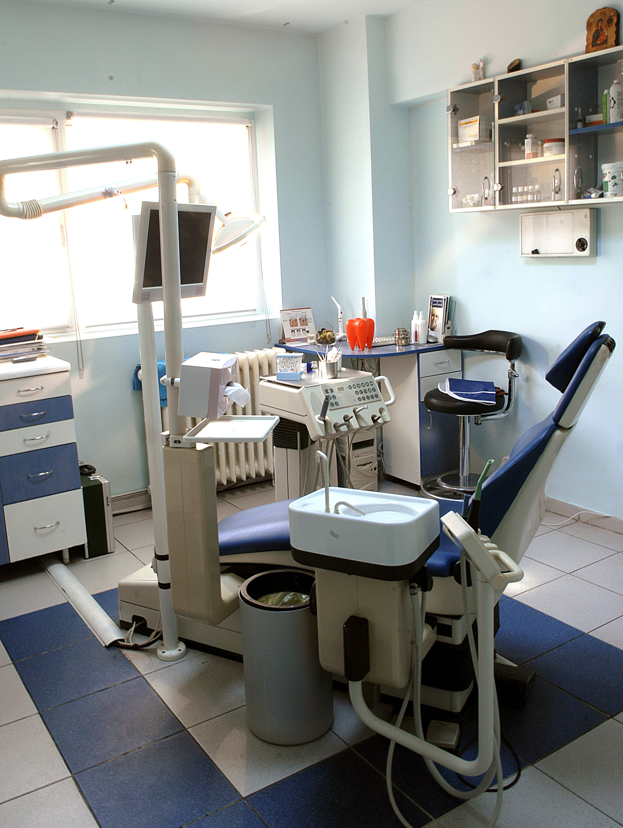 Ministerul Sănătăţii schimbă după mai puţin de o lună un ordin care a blocat autorizarea cabinetelor medicale de la parterul blocurilor