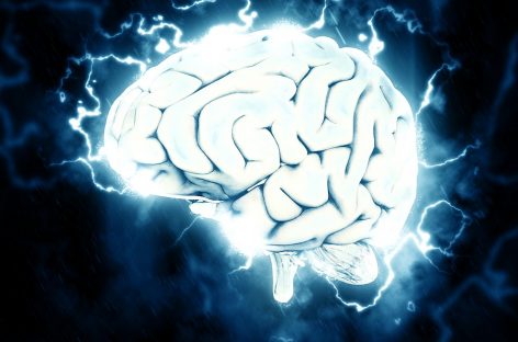 Studiu: Stimularea cerebrală profundă conduce la îmbunătăţiri semnificative în calitatea vieţii pacienţilor cu boala Parkinson