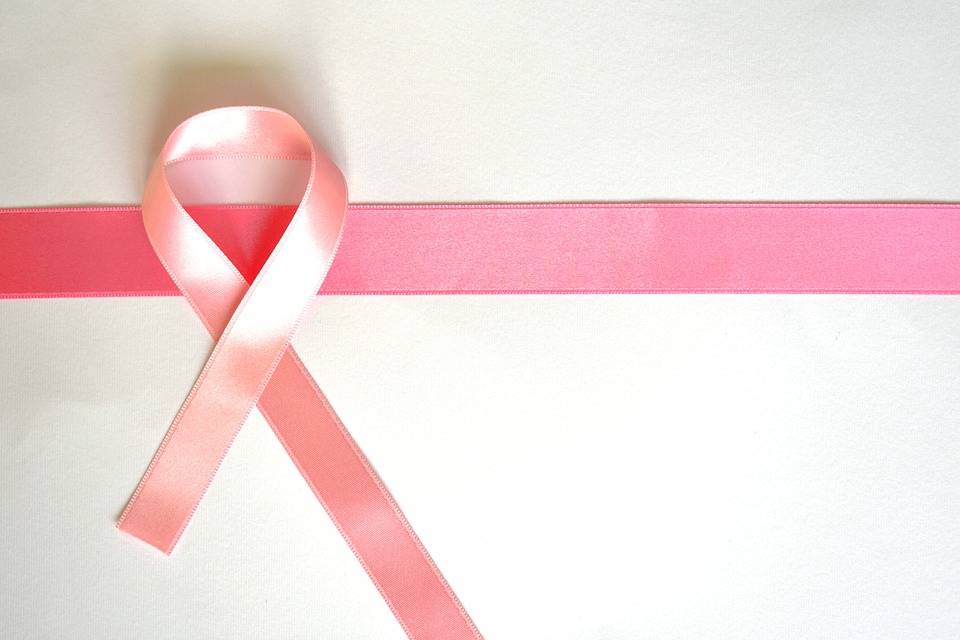 Studiu: Scăderea în greutate la vârsta de peste 50 de ani reduce riscul de cancer de sân