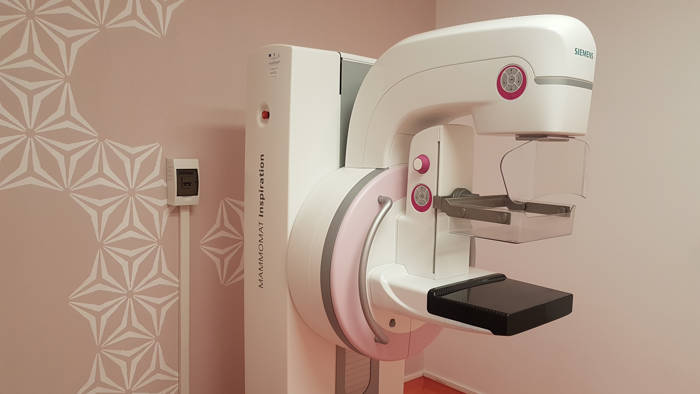 Sondaj: 59% dintre femei renunţă să facă mamografia recomandată anual
