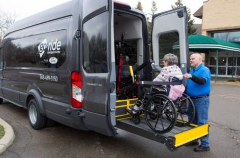 Ford îşi extinde serviciul de transport medical GoRide la 40 de oraşe din SUA