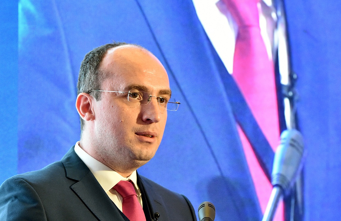 Simpozionul de Studii Clinice 2019 | Dr. Marius Geantă: Un pacient diagnosticat şi tratat într-o ţară din vestul UE are cu 30% mai multe şanse de a supravieţui cancerului decât un pacient dintr-o ţară estică