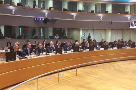 Miniştrii Sănătăţii din UE, îngrijoraţi de riscurile privind aprovizionarea cu medicamente din cauza coronavirusului; decizie privind o mai bună coordonare între statele membre