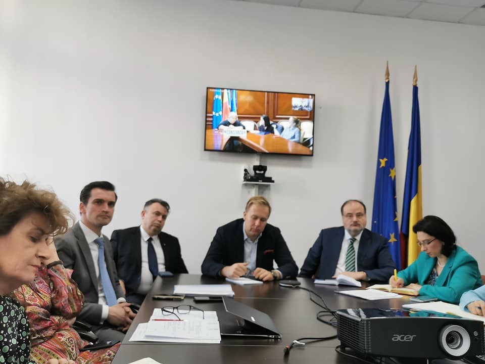 Ministerul Sănătăţii: Toţi călătorii asimptomatici care vin din zonele de focar din Italia şi China intră direct în carantină
