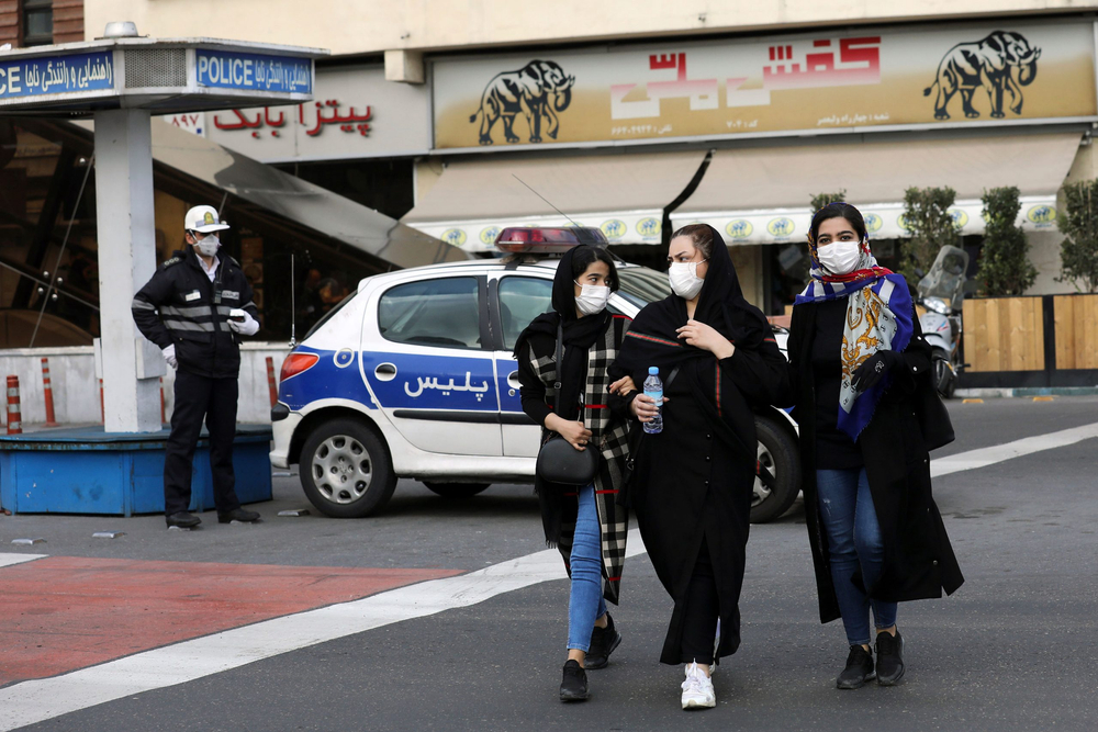 Coronavirus: Marea Britanie ar putea recurge la izolarea unor oraşe în cazul extinderii epidemiei; Iranul anunţă 54 de decese şi apoape de 1.000 de cazuri de infectare