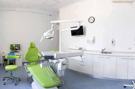 CNAS ar putea dubla plafonul de decontare pentru servicii stomatologice în acest an