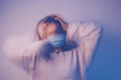 Schizofrenia şi tulburarea bipolară ar putea fi detectate cu ani înainte de apariţia afecţiunilor