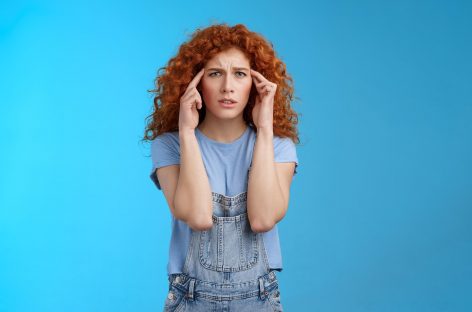 STUDIU: Migrena poate creşte riscul de  demenţă