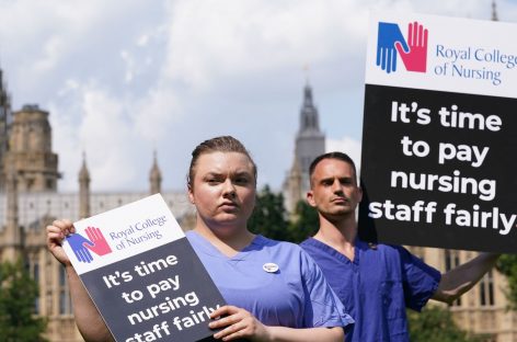 Asistentenţii medicali din Marea Britanie anunţă greve pe 15 şi 20 decembrie