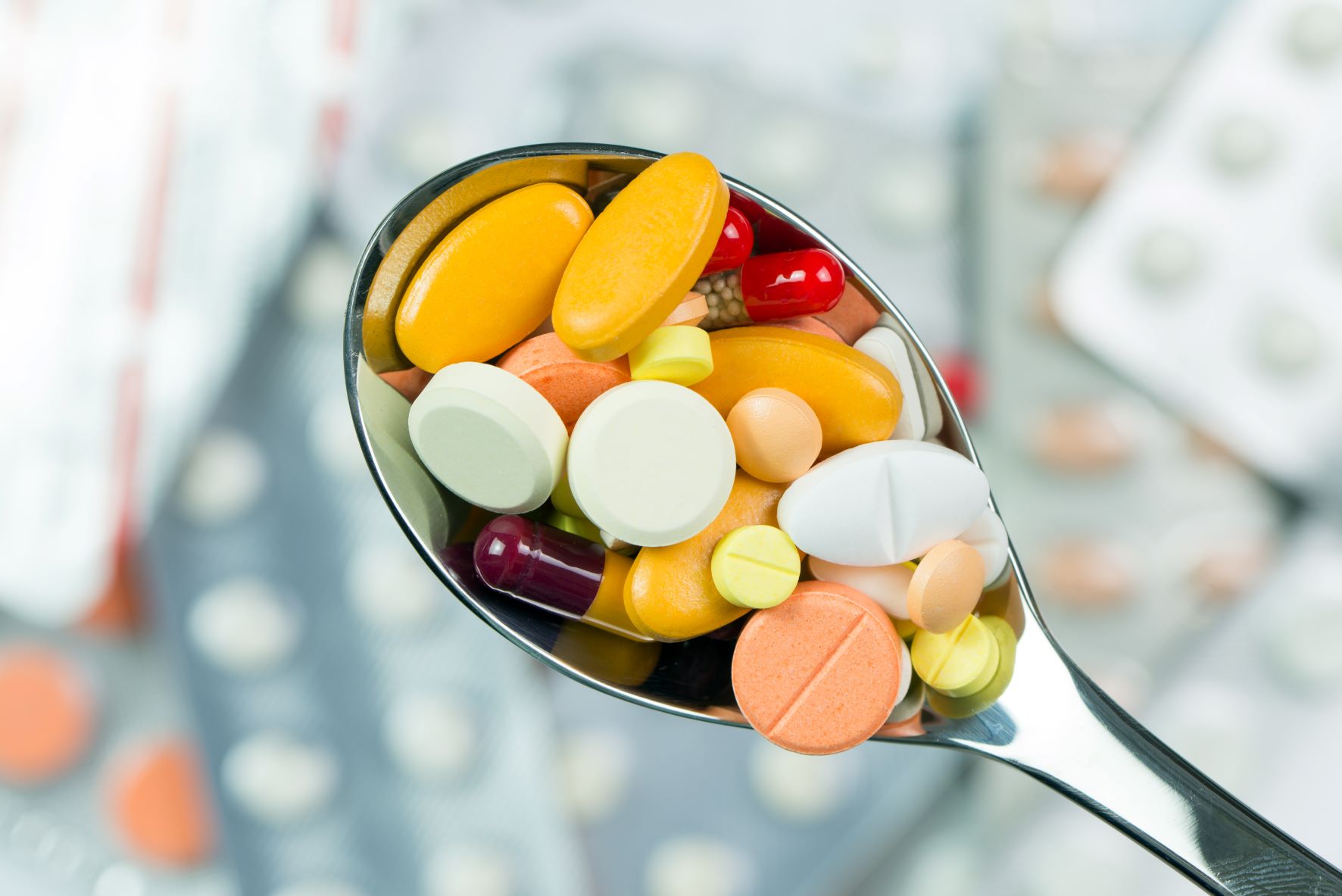 Un popular supliment de vitamine poate creşte riscul de cancer şi metastaze cerebrale, avertizează oamenii de ştiinţă