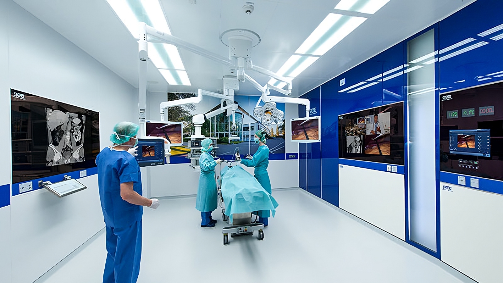 Medicover România aduce medicina viitorului în primul bloc operator integral digitalizat din reţea