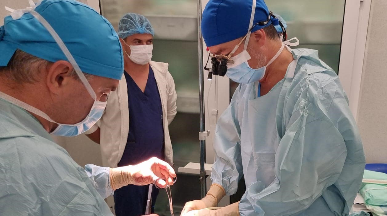 Două transplanturi de cord în 24 de ore la IUBCvT Târgu Mureş
