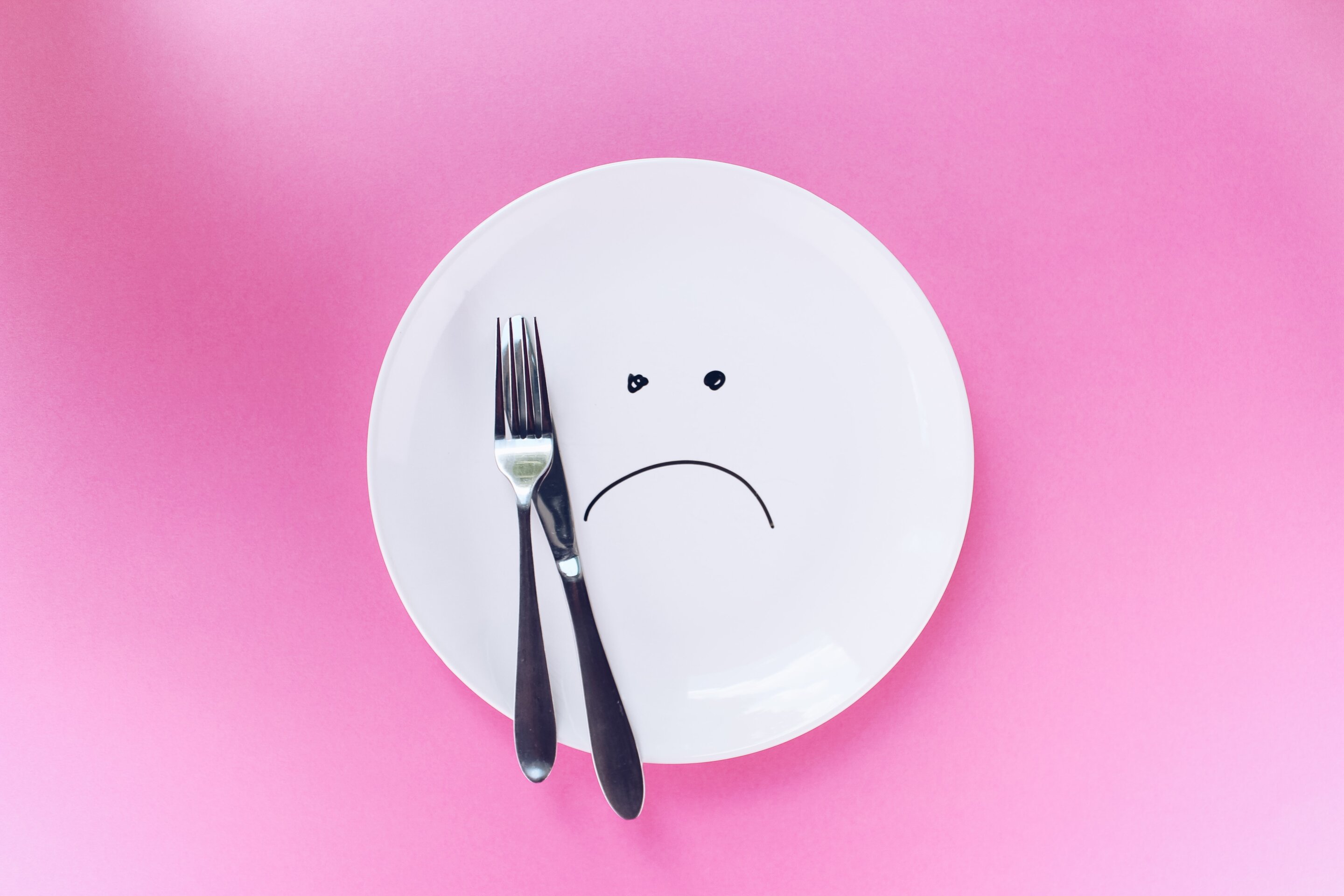 Specialiştii în sănătate recomandă evitarea dietelor de slăbit, cu excepţia cazului în care sunt necesare din motive medicale